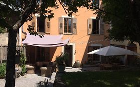 Le Val D'Ailleurs
